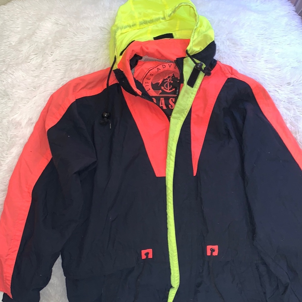 Life’s Adventures Dash Vintage Windbreaker Jacket